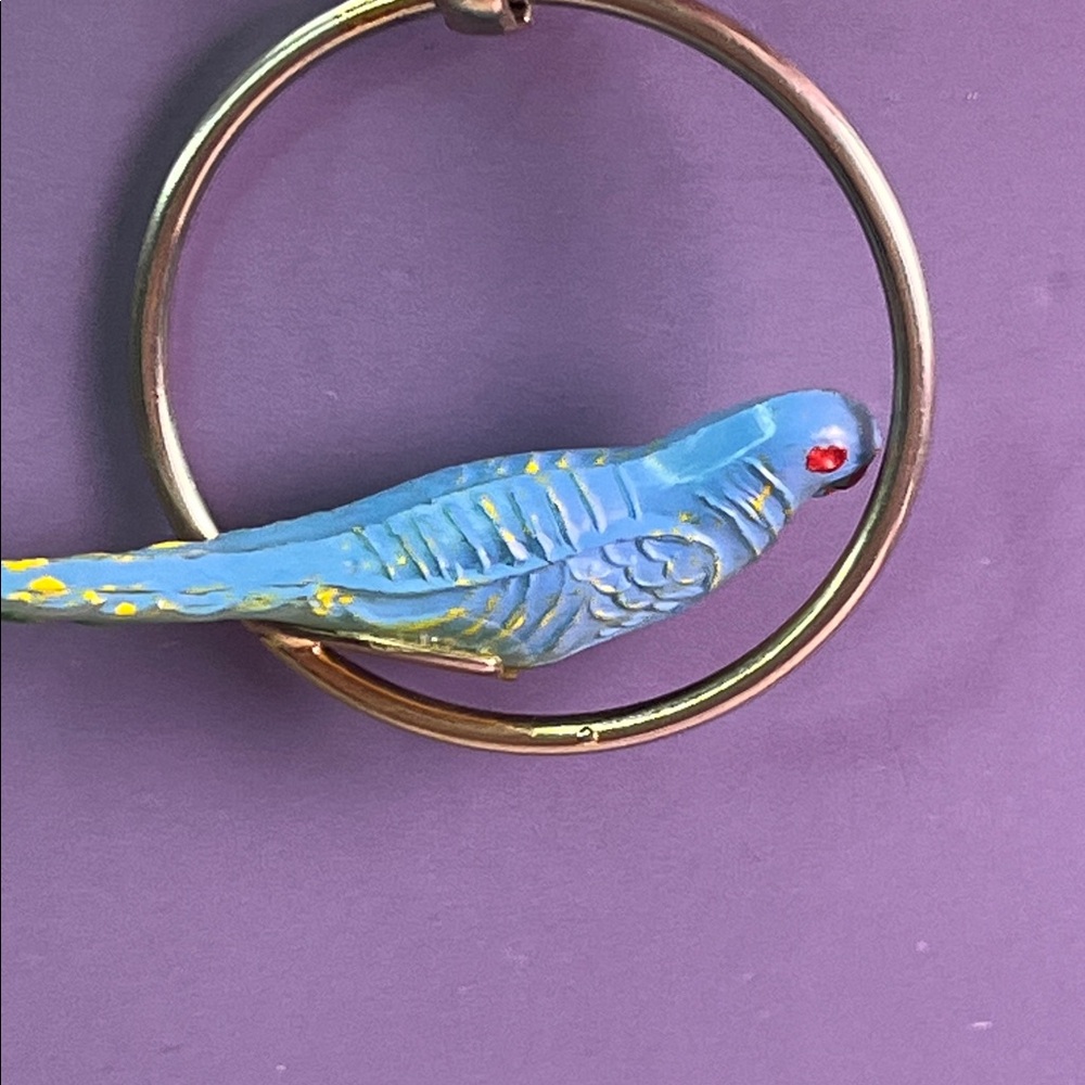 Vintage Handmade Green& Blue Bird Goldtone Dangle Screwback earrings - Picture 9 of 14